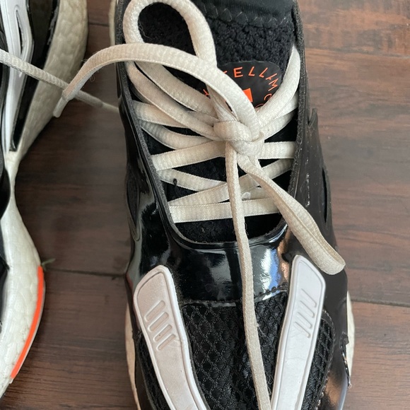 ADIDAS BY STELLA MCCARTNEY
adidas by Stella McCartney ULTRABOOST 22 - Picture 4 of 8